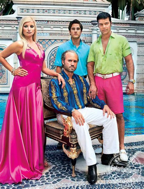 american crime story versace cast.